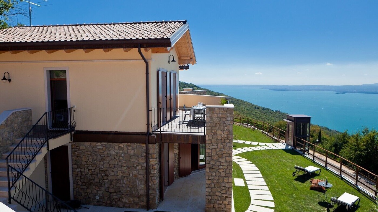 Photo of Patio Balcony in San Zeno di Montagna