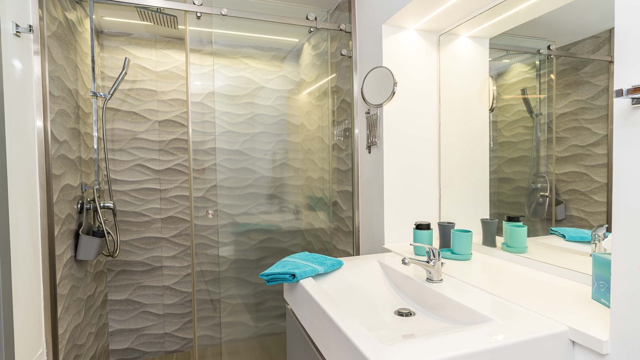 Photo of Bathroom in Calheta