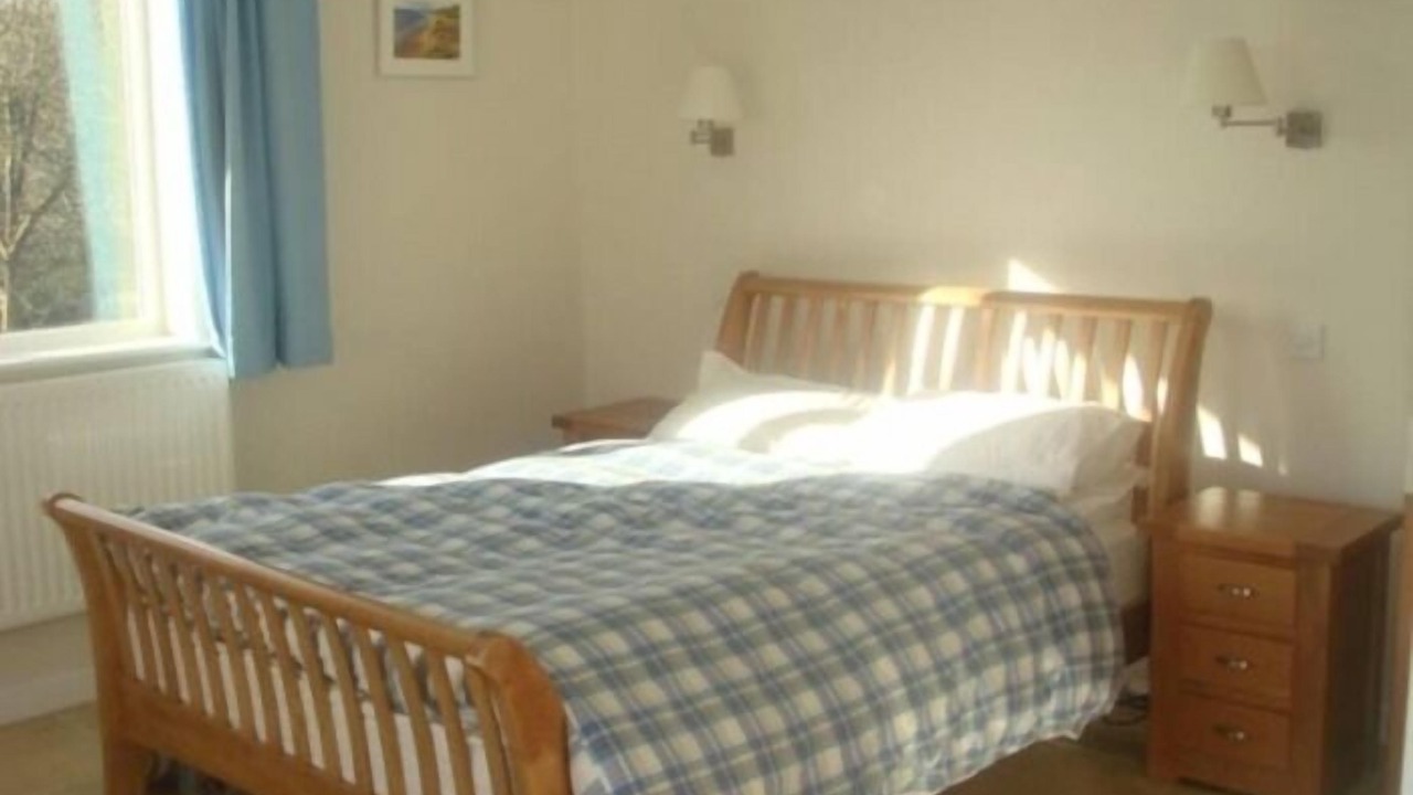 Photo of Bedroom in Crynant