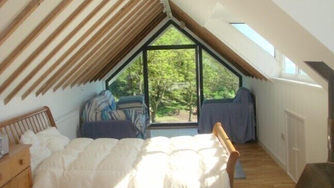 Photo of Bedroom in Crynant