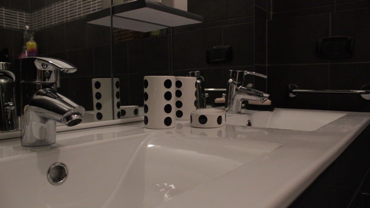 Photo of Bathroom in Carre d'Or