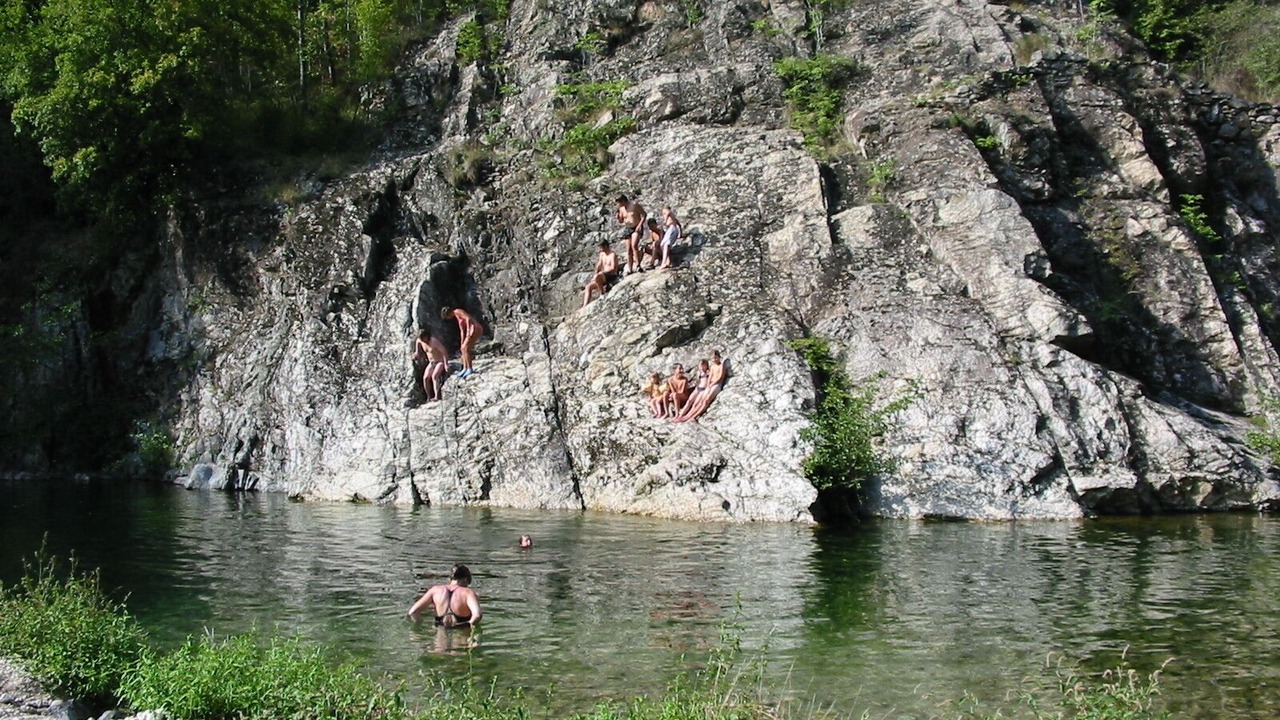 Photo of Others in Fabras