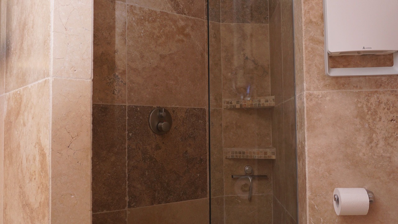 Photo of Bathroom in Entrecasteaux