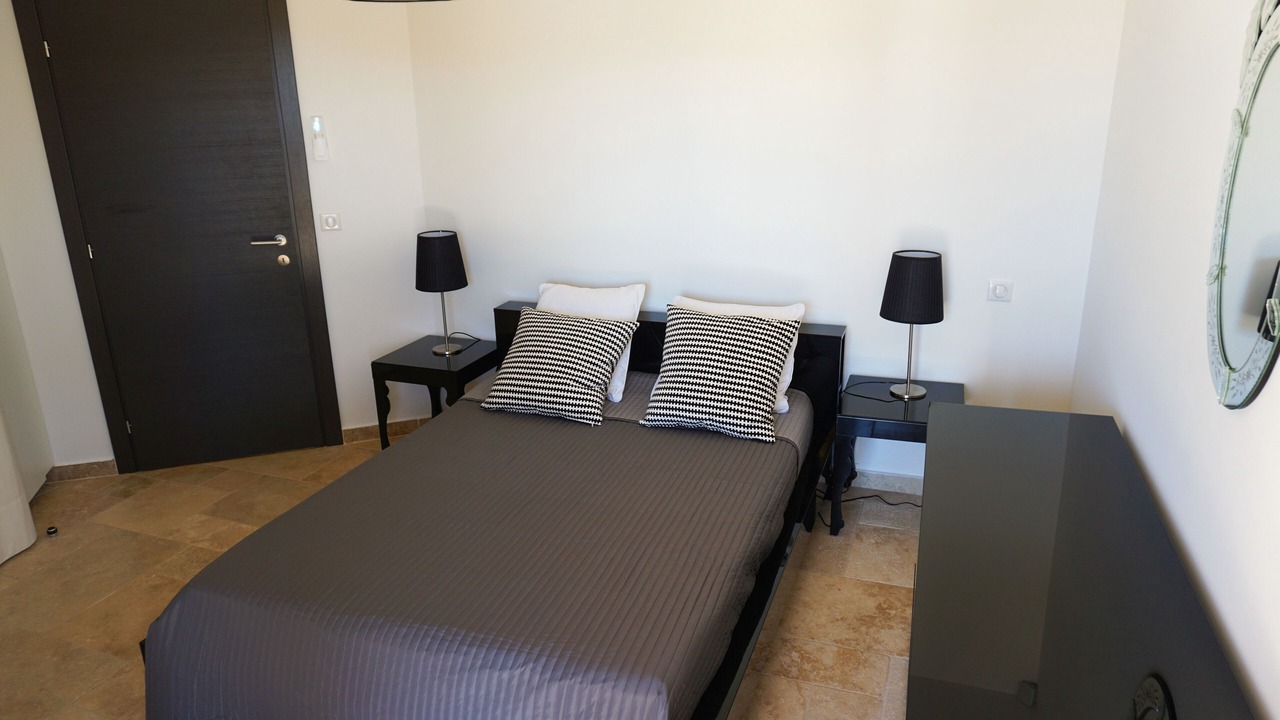 Photo of Bedroom in Entrecasteaux
