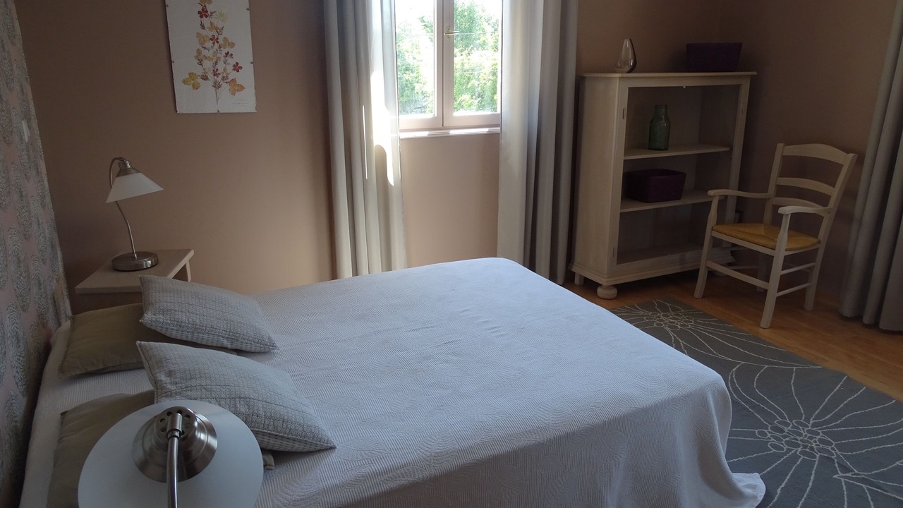 Photo of Bedroom in Ladoix-Serrigny