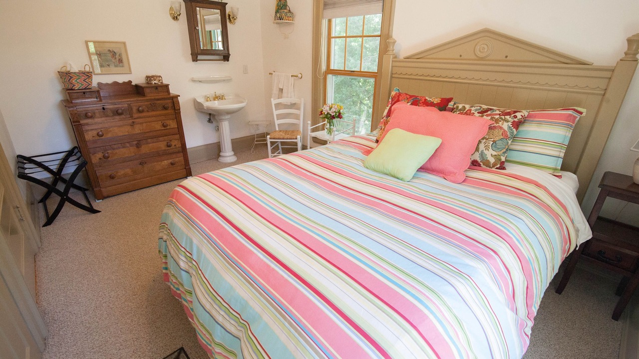 Photo of Bedroom in Oconomowoc