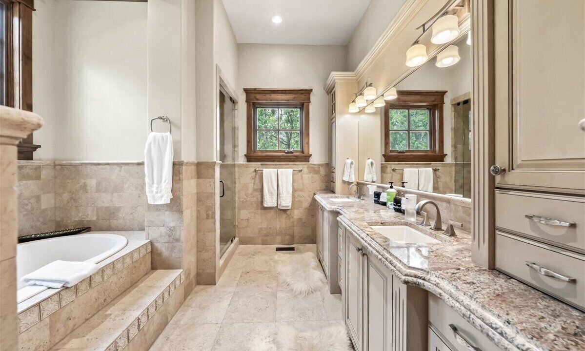 Photo of Bathroom in The Timbers