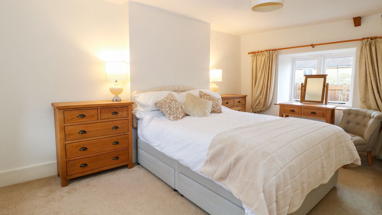 Photo of Bedroom in Norton Sub Hamdon
