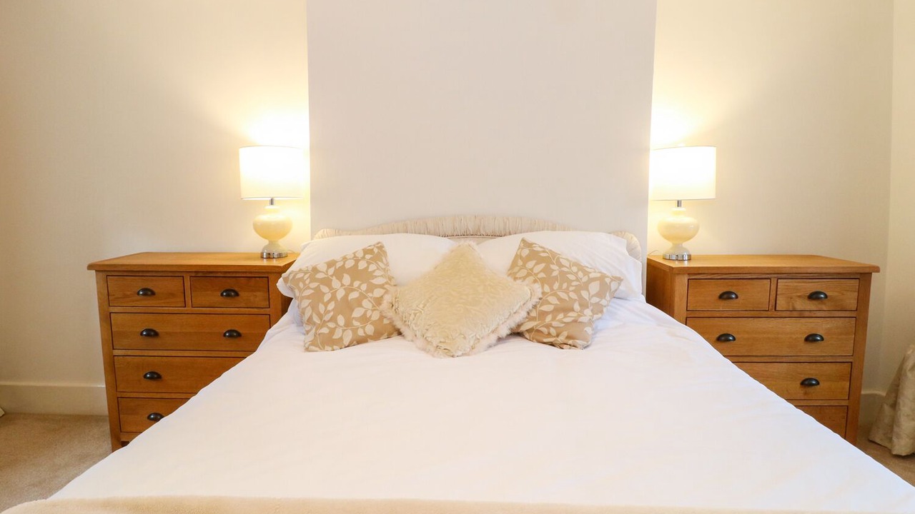 Photo of Bedroom in Norton Sub Hamdon