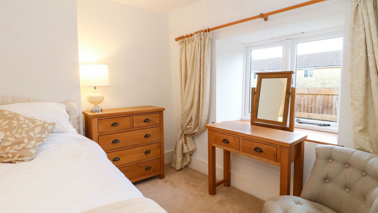 Photo of Bedroom in Norton Sub Hamdon