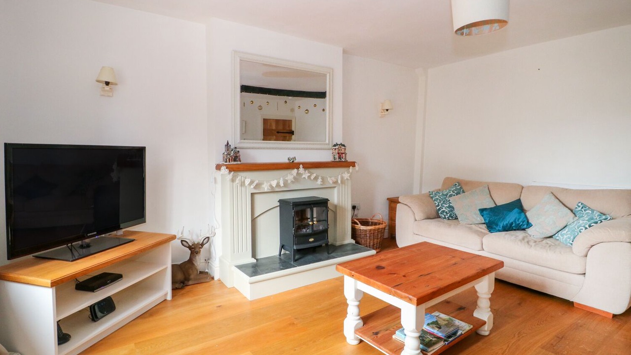 Photo of Livingroom in Norton Sub Hamdon