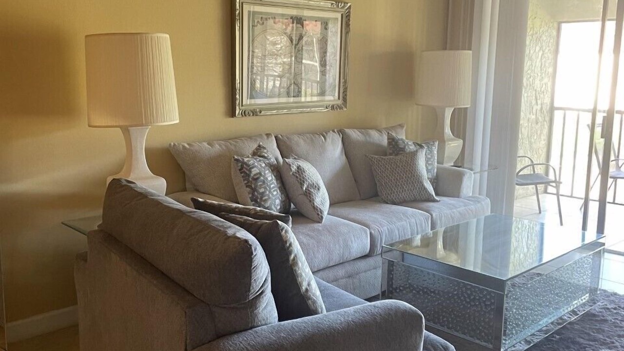 Photo of Livingroom in Trailer Estates