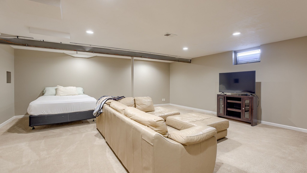 Photo of Livingroom in South Central Omaha