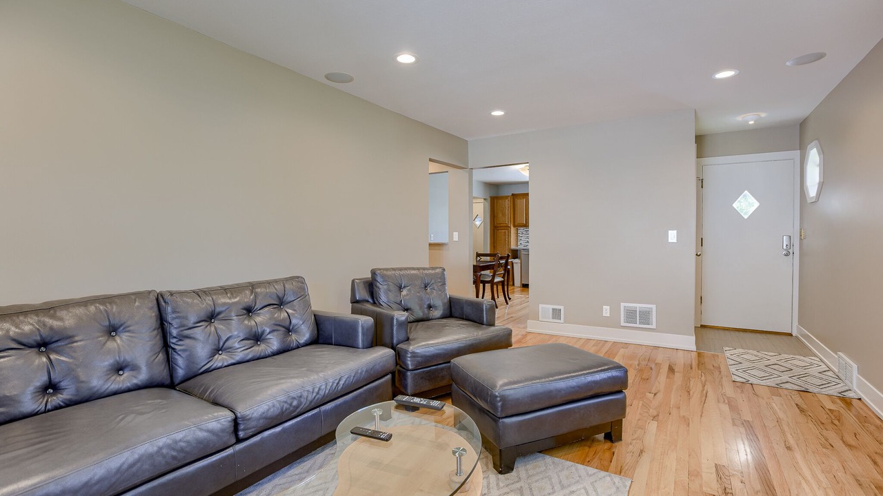 Photo of Livingroom in South Central Omaha