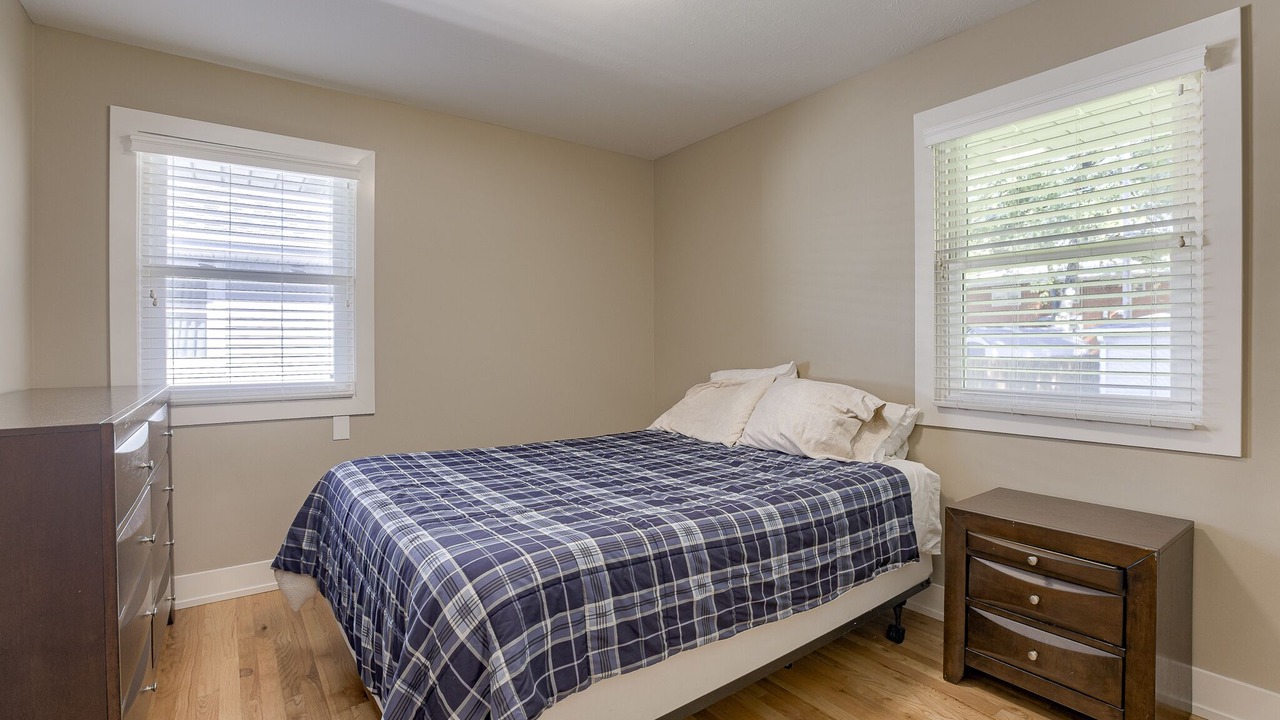 Photo of Bedroom in South Central Omaha