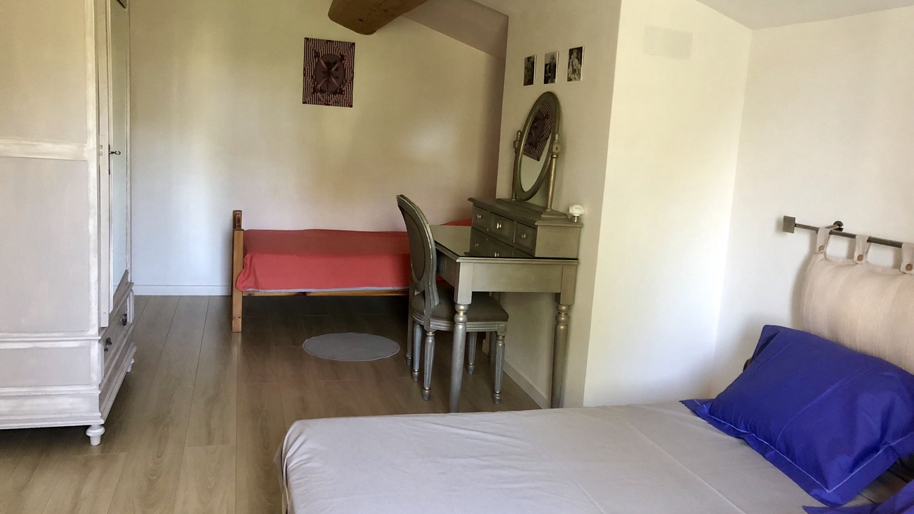 Photo of Bedroom in Entrecasteaux