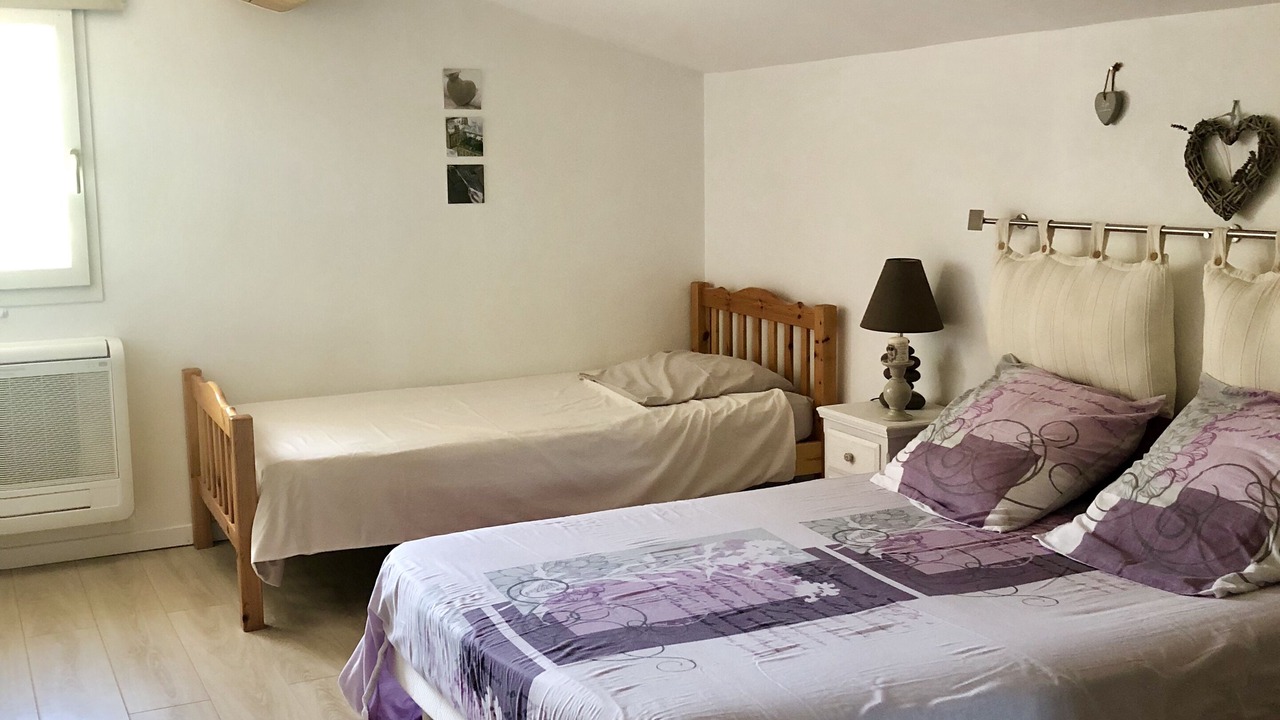 Photo of Bedroom in Entrecasteaux
