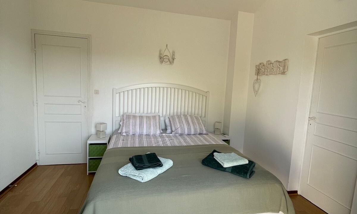Photo of Bedroom in Flayosc