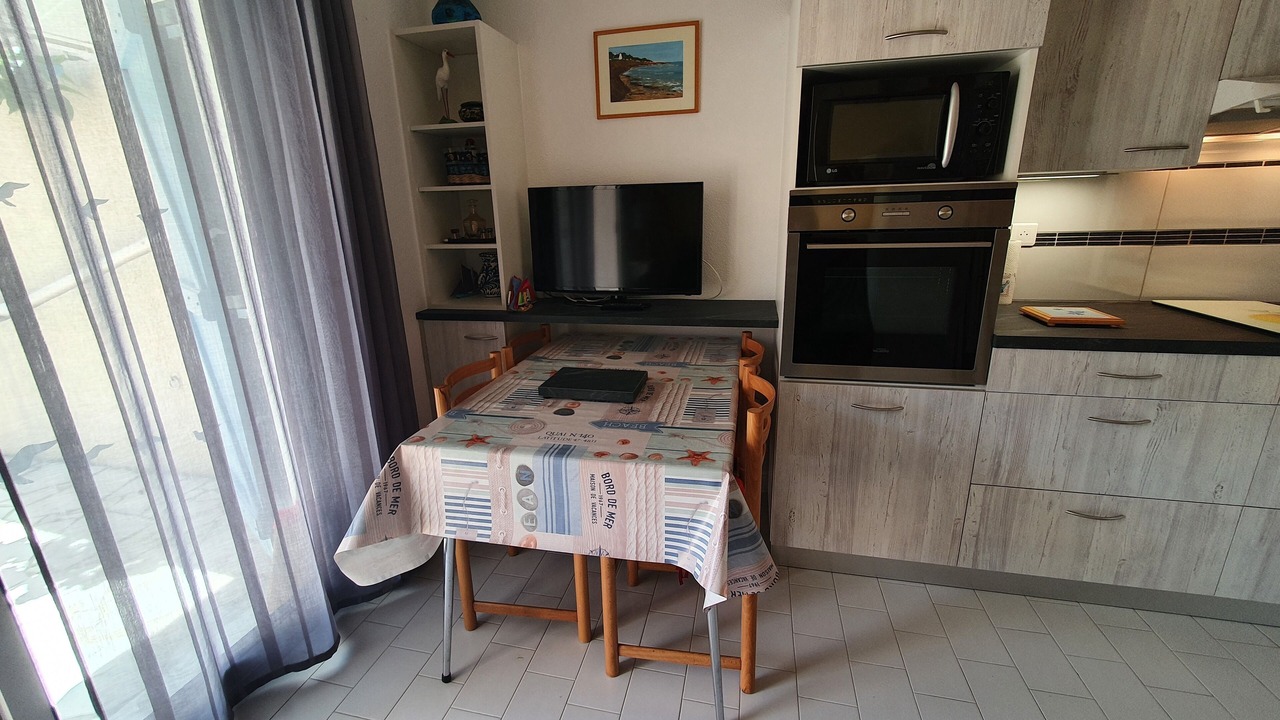 Photo of Kitchen in Portiragnes-Plage