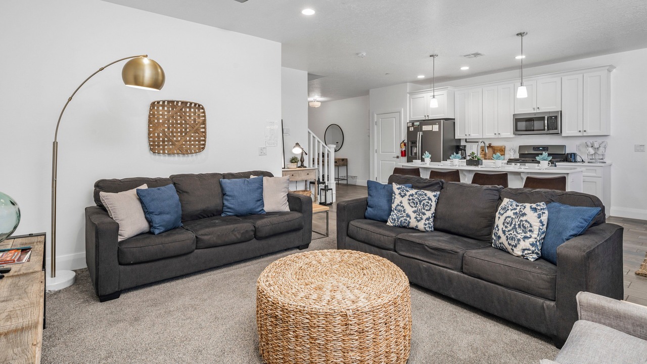 Photo of Livingroom in Hurricane