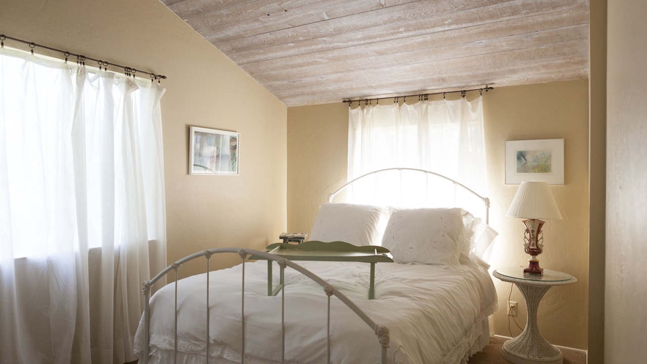 Photo of Bedroom in Los Olivos