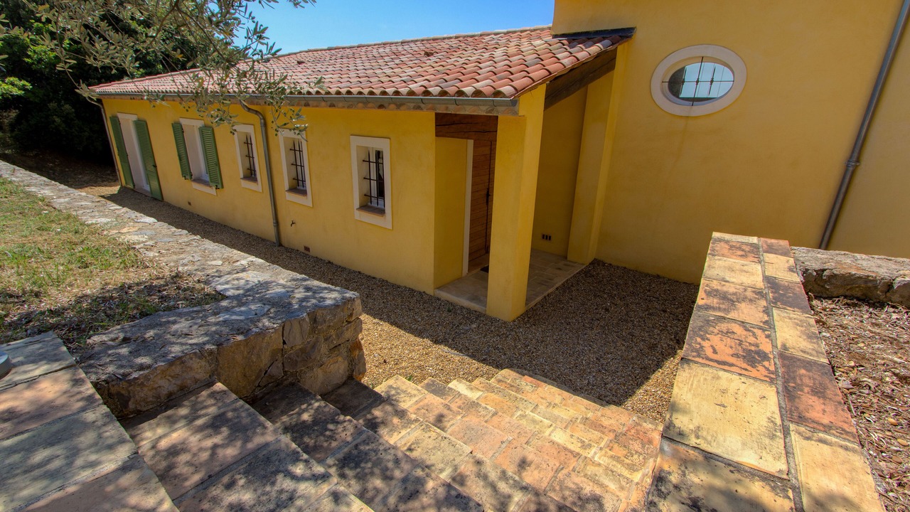 Photo of Outdoor in Callas