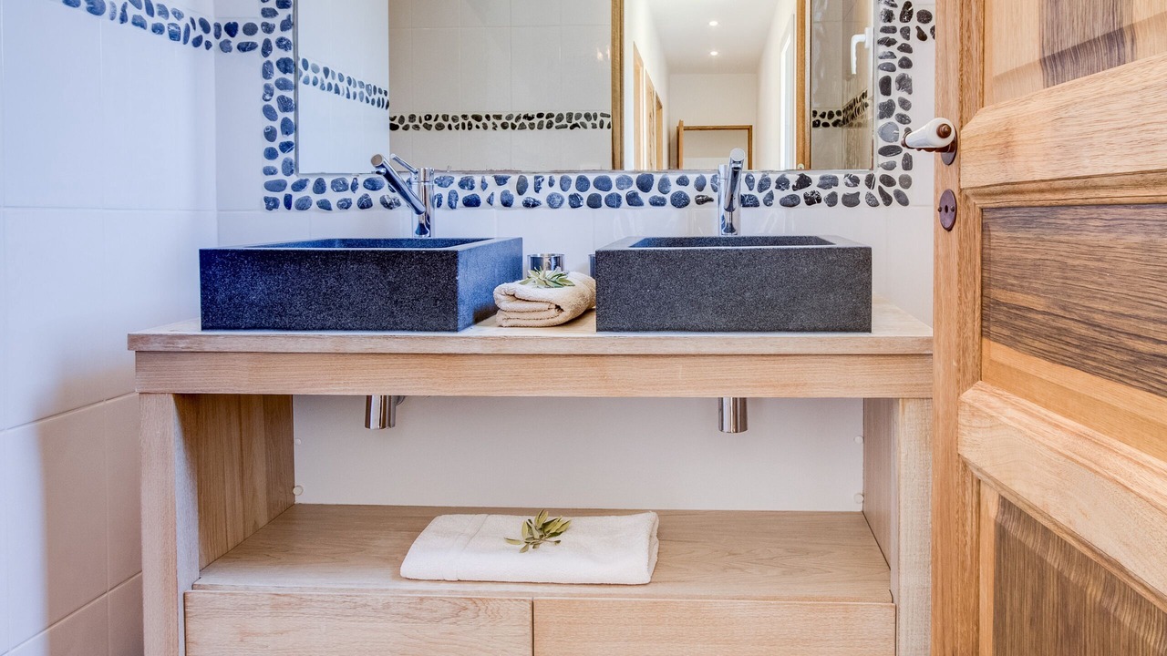 Photo of Bathroom in Callas