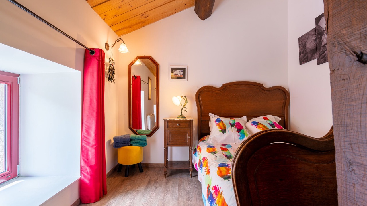 Photo of Bedroom in Raville