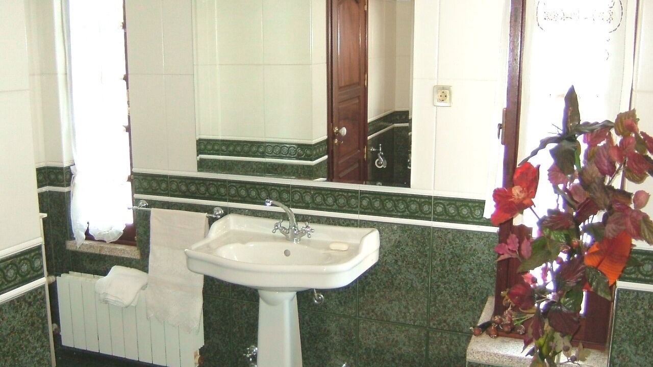 Photo of Bathroom in Rates
