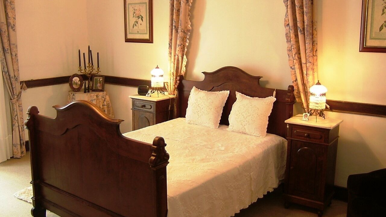 Photo of Bedroom in Rates