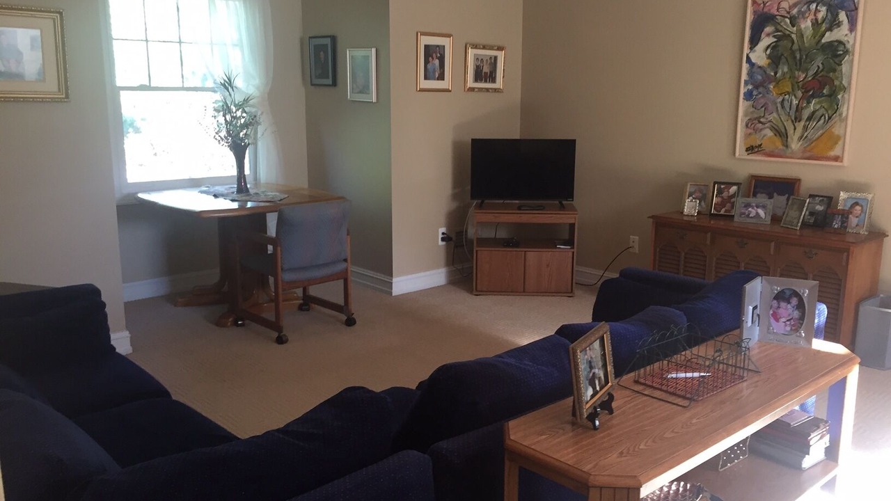 Photo of Livingroom in Rochester