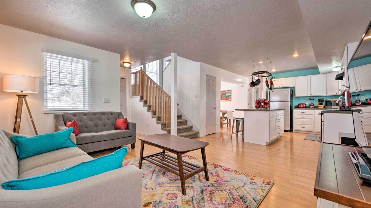 Photo of Livingroom in Logan