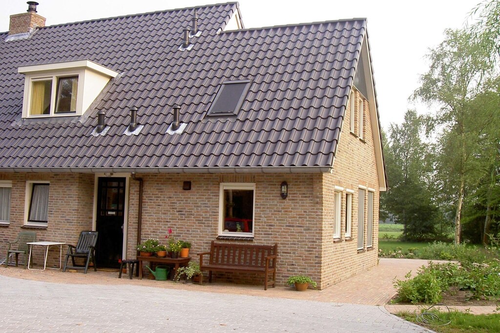 Photo of Others in Bazuin