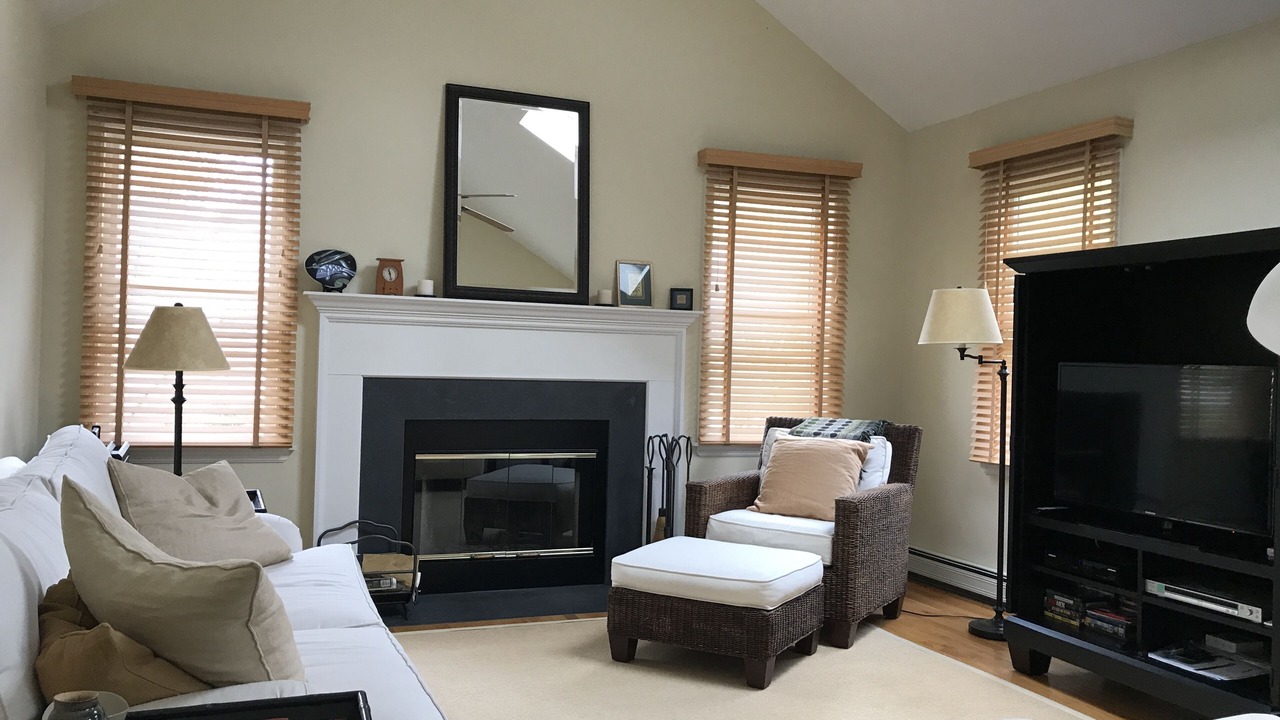 Photo of Livingroom in Southold