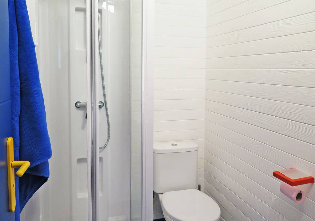 Photo of Bathroom in Landeda