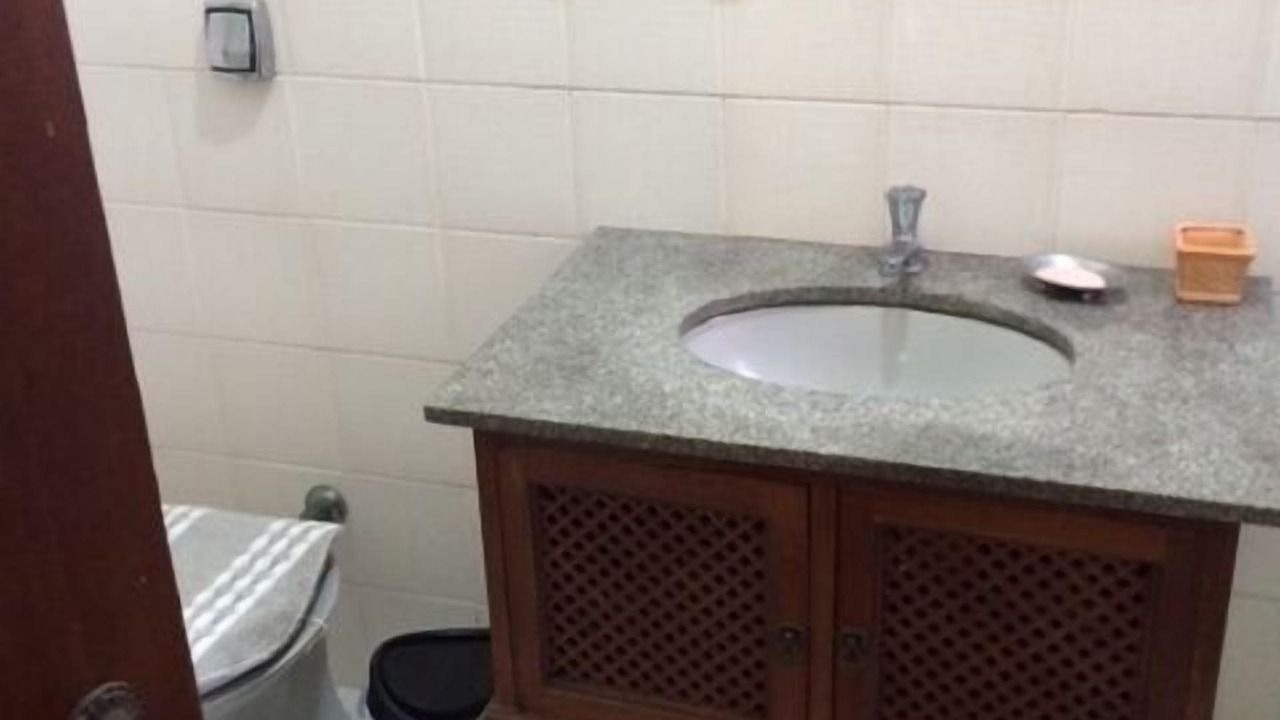 Photo of Bathroom in Tombo
