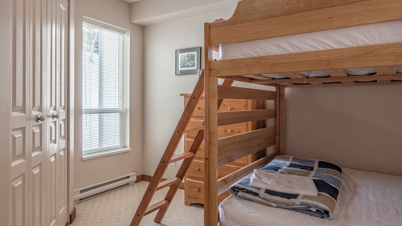 Photo of Bedroom in Silver Star Mountain