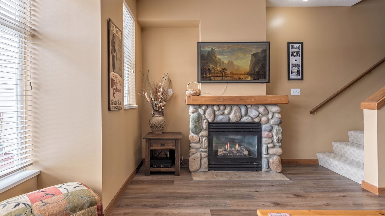 Photo of Livingroom in Silver Star Mountain