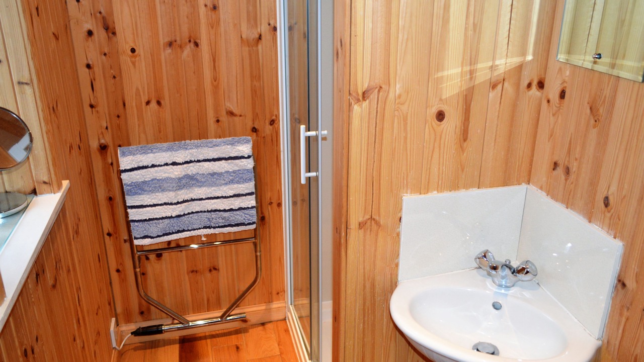 Photo of Bathroom in Cairndow