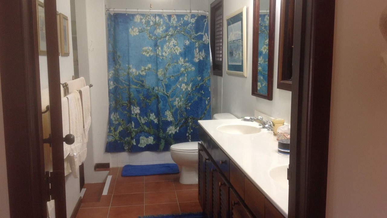Photo of Bathroom in Estate Fountain