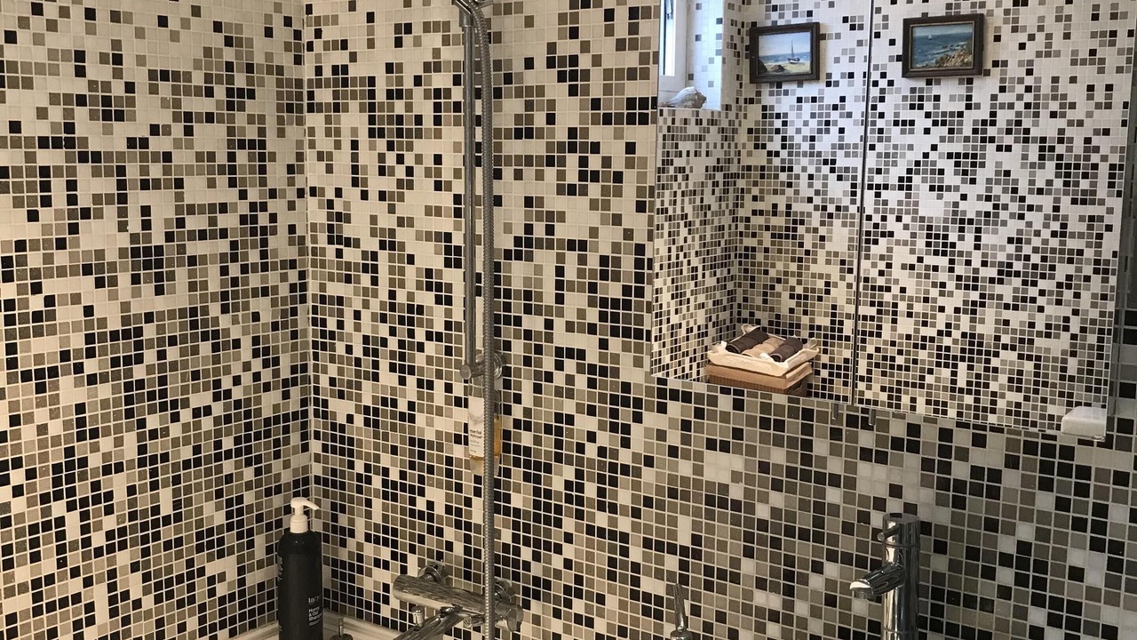 Photo of Bathroom in St Luke's