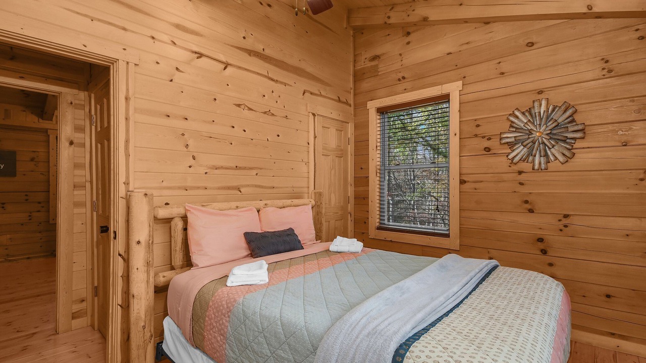 Photo of Bedroom in Logan
