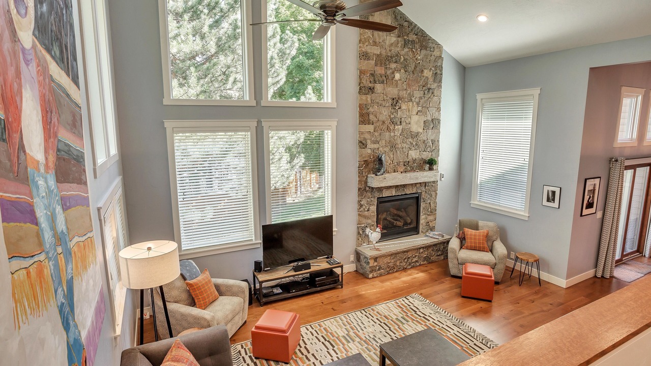Photo of Livingroom in Cottonwood Heights