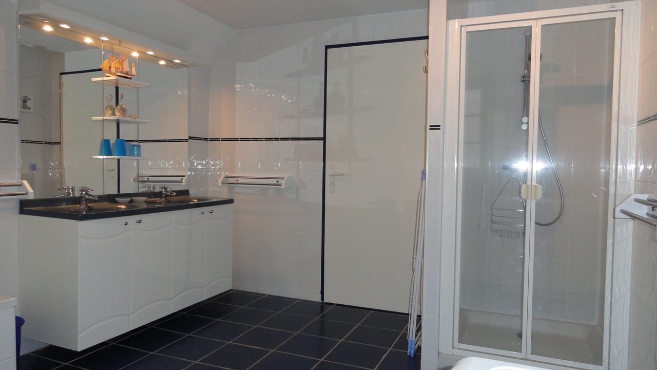 Photo of Bathroom in Le Menil