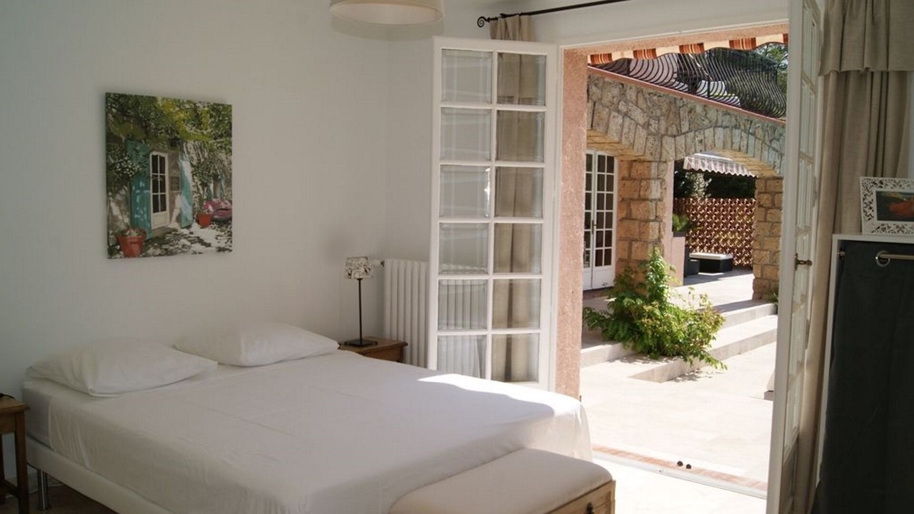 Photo of Bedroom in Flayosc