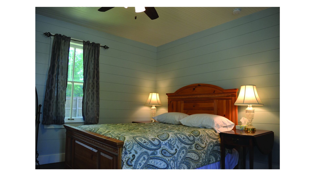 Photo of Bedroom in Ste Genevieve