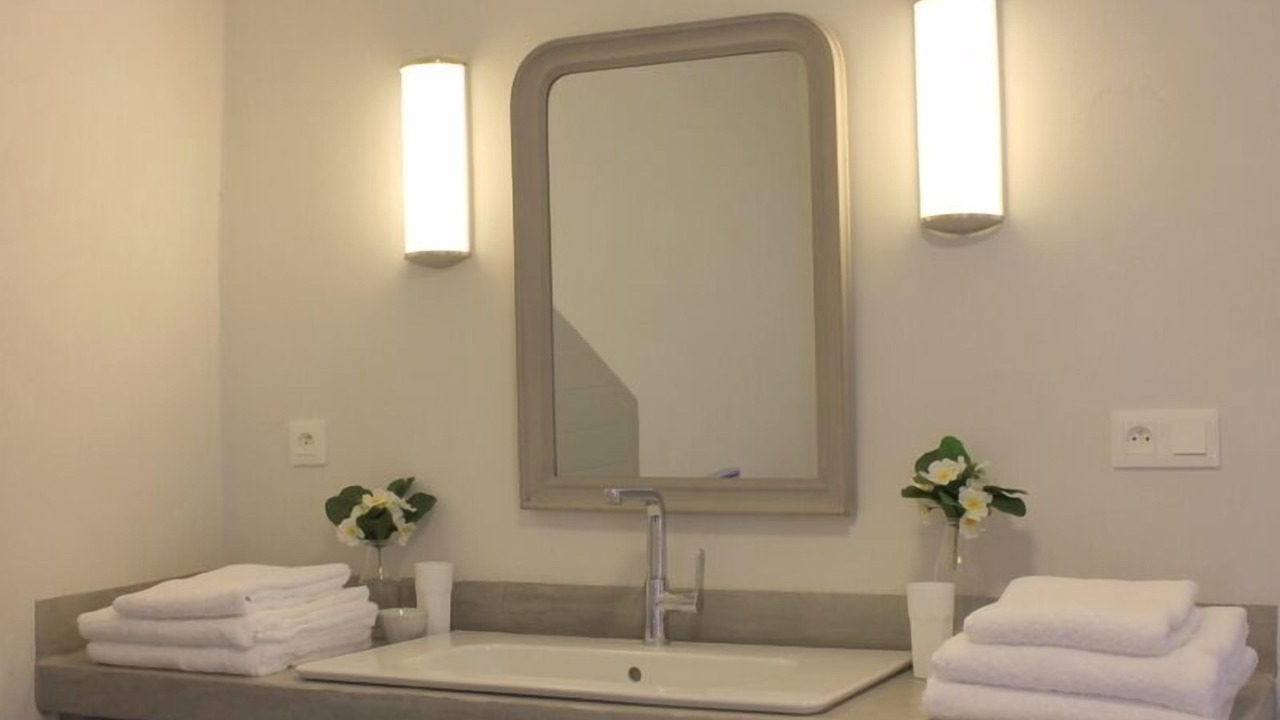 Photo of Bathroom in Caunes-Minervois