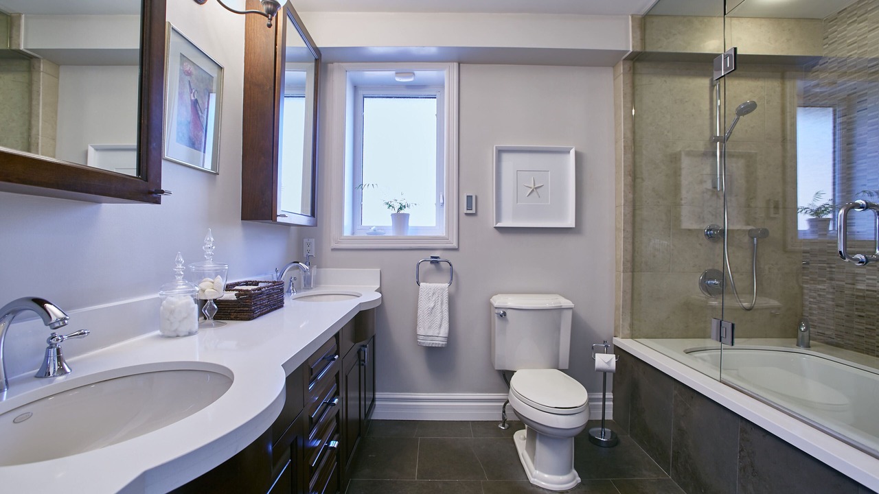 Photo of Bathroom in New Toronto