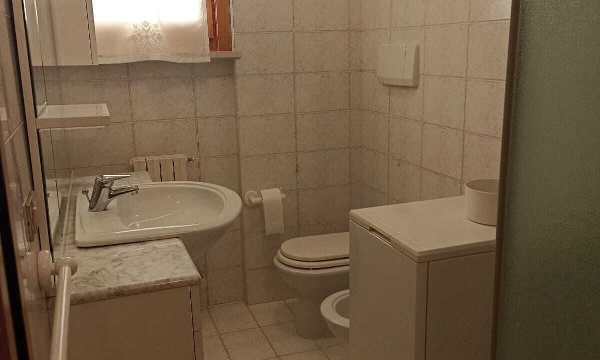 Photo of Bathroom in Marcelli