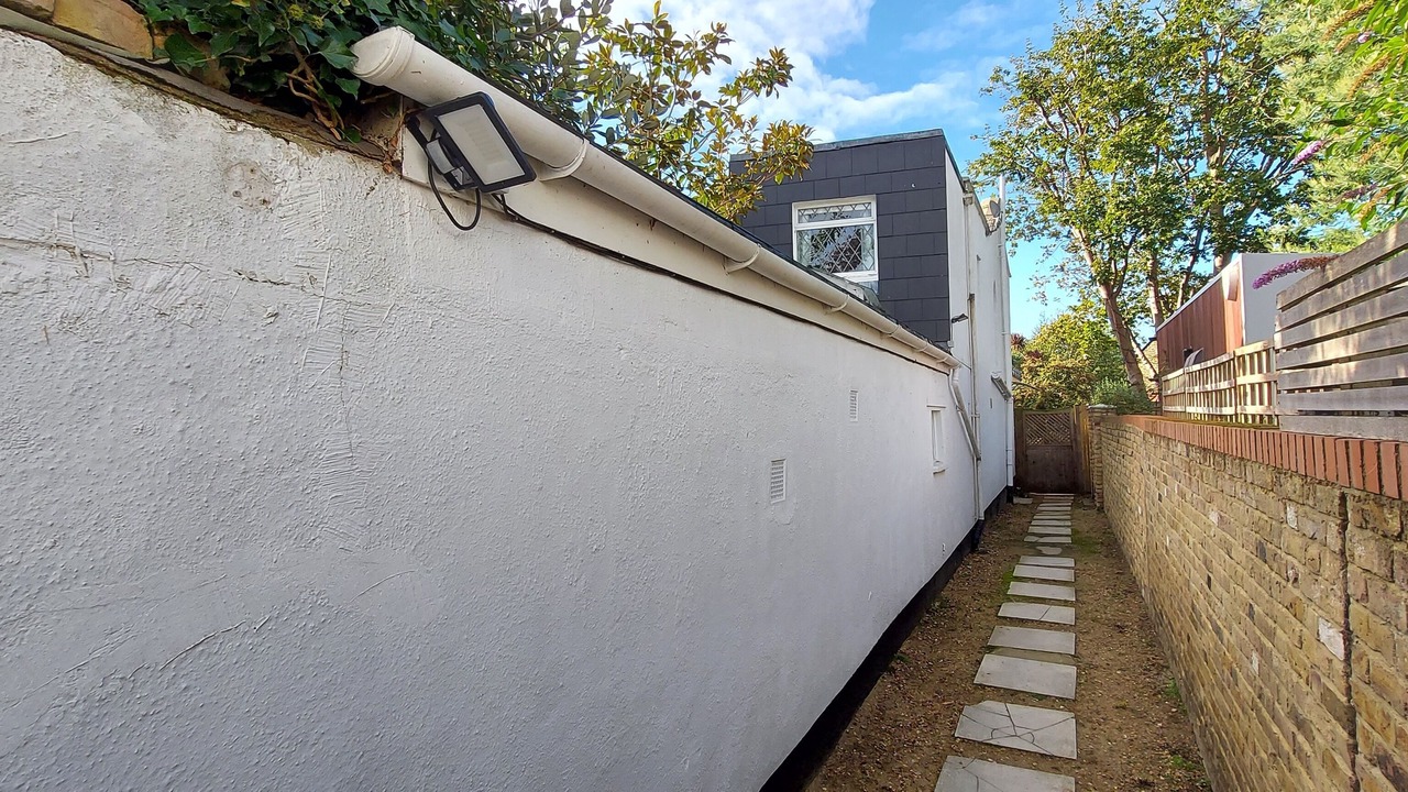 Photo of Outdoor in Barnes